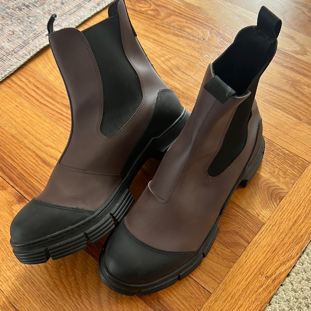 Ganni Chelsea boot